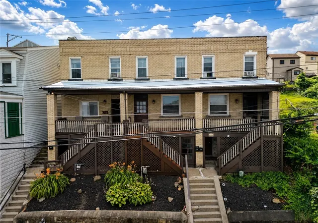 Multi family home for sale at 305-309 Natchez St, Mt Washington, PA 15211 | MLS# 1742067