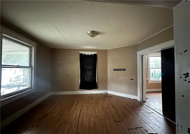 Photo 3 of Single family home for sale at 801 Butler Ave, New Castle, PA 16101 | MLS# 1742690 | Listing updated on 2026-08-12