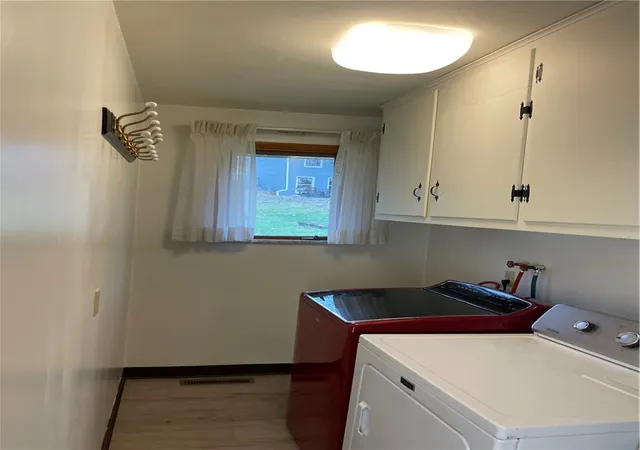 Photo 4 of Single family home for sale at 113 Westview Dr, Ligonier Twp, PA 15658 | MLS# 1742805 | Listing updated on 2026-08-29