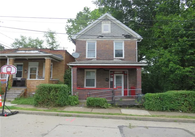 Photo 1 of Sale Pending at 146 Wilker Ave, Aliquippa, PA 15001 | MLS# 1742931 | Listing updated on 2026-09-30