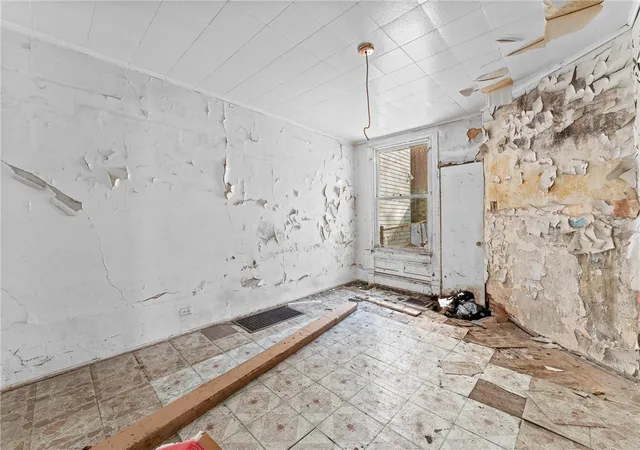 Photo 4 of Sale Pending at 2314 Perrysville Ave, Perry Hilltop, PA 15214 | MLS# 1742958 | Listing updated on 2026-08-06