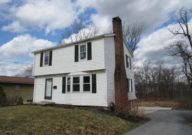 Photo 2 of Single family home for sale at 609 Demuth St, Richland School District, PA 15904 | MLS# 1743185 | Listing updated on 2026-08-20