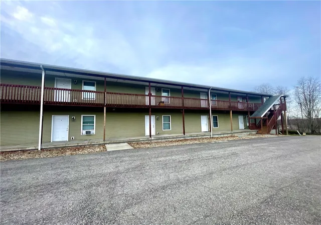 Photo 3 of Multi family home for sale at 321 Grv City Rd, Slippery Rock Boro, PA 16057 | MLS# 1743755 | Listing updated on 2026-08-25