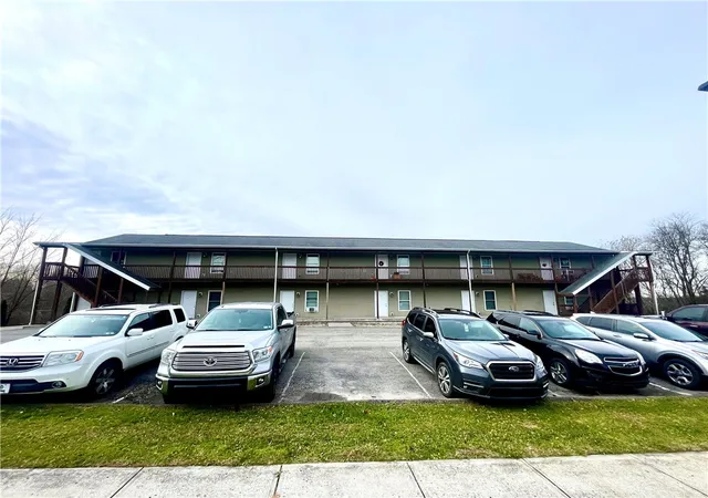 Photo 4 of Multi family home for sale at 321 Grv City Rd, Slippery Rock Boro, PA 16057 | MLS# 1743755 | Listing updated on 2026-08-25