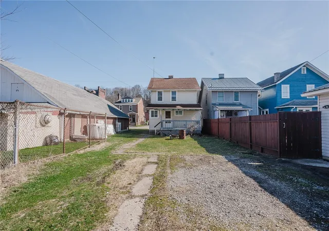 Photo 3 of Single family home for sale at 719 Woodward Ave, Kittanning Boro, PA 16201 | MLS# 1743593 | Listing updated on 2026-08-28