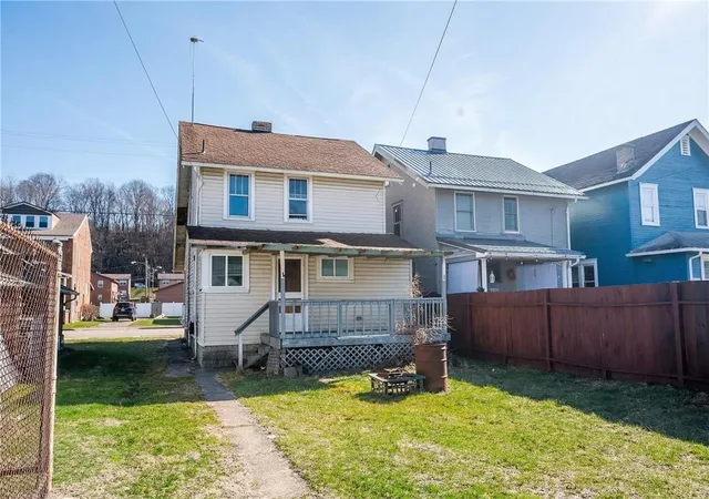 Photo 4 of Single family home for sale at 719 Woodward Ave, Kittanning Boro, PA 16201 | MLS# 1743593 | Listing updated on 2026-08-28