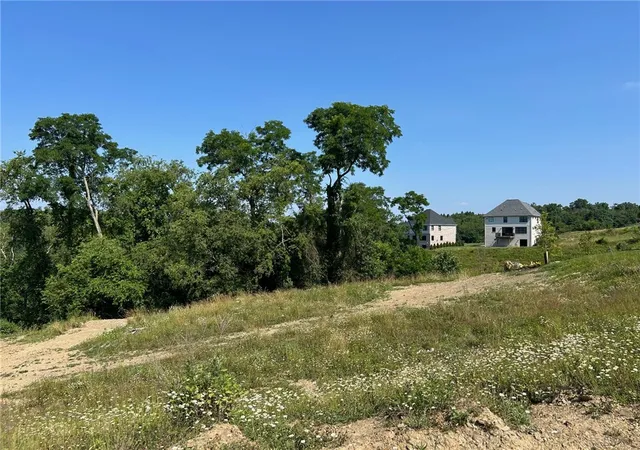 Photo 4 of Land for sale at 3055 Chestnut Ridge Dr, Clairton, PA 15025 | MLS# 1744361 | Listing updated on 2026-08-29