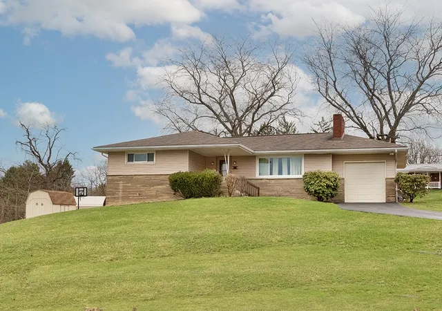 Photo 1 of Single family home for sale at 1 Westwood Dr, Hempfield Twp, PA 15644 | MLS# 1744363 | Listing updated on 2026-08-19