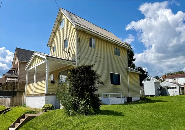 Photo 2 of Single family home for sale at 641 Garfield St, Springdale Boro, PA 15144 | MLS# 1744507 | Listing updated on 2026-08-30