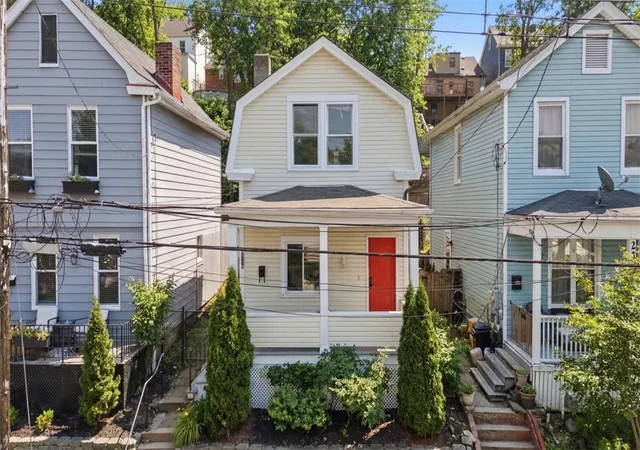 Photo 2 of Single family home for sale at 233 Edith St, Pittsburgh, PA 15211 | MLS# 1744643 | Listing updated on 2026-08-24