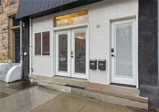 Photo 4 of House for sale at 116 S 17th Street, South Side, PA 15203 | MLS# 1745086 | Listing updated on 2026-08-16