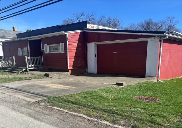 Photo 3 of Single family home for sale at 1762 Main St, Marianna Boro, PA 15345 | MLS# 1744956 | Listing updated on 2026-09-26