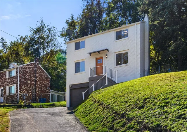 Photo 2 of Single family home for sale at 8144 Lincoln Rd, Verona, PA 15147 | MLS# 1745418 | Listing updated on 2026-08-19