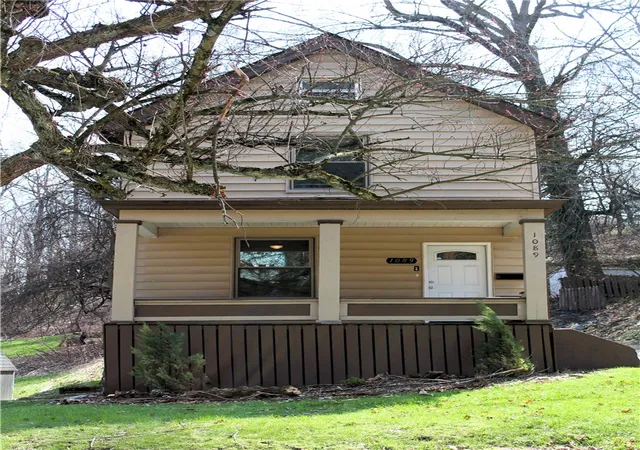 Photo 14 of Single family home for sale at 1089 Main St, Coraopolis, PA 15108 | MLS# 1745454 | Listing updated on 2026-08-30