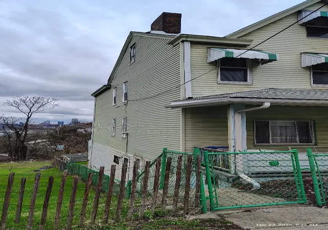 Listing Photo 3 - Condo for sale in building located at 3215 Juliet St, Pittsburgh, PA 15213