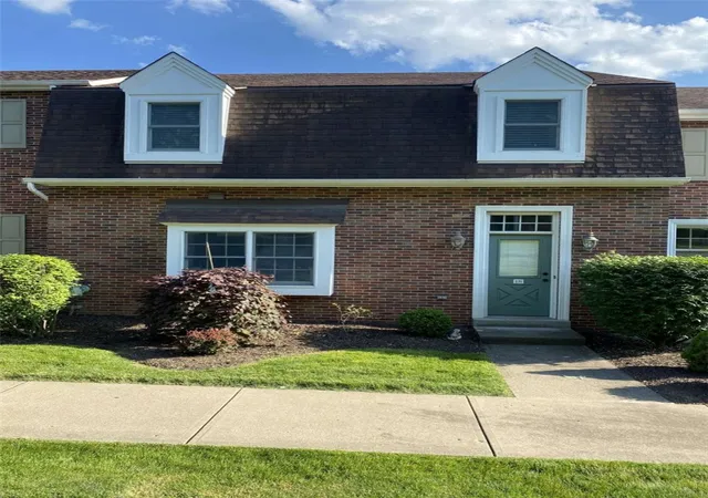 Photo 1 of Townhouse for sale at 108 Bayberry Ct, Canonsburg, PA 15317 | MLS# 1746679 | Listing updated on 2026-08-20