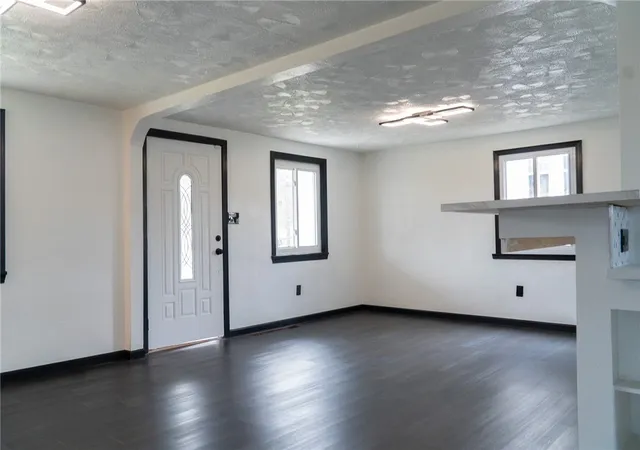 Photo 3 of Single family home for sale at 922 8th, Verona, PA 15147 | MLS# 1746617 | Listing updated on 2026-08-20