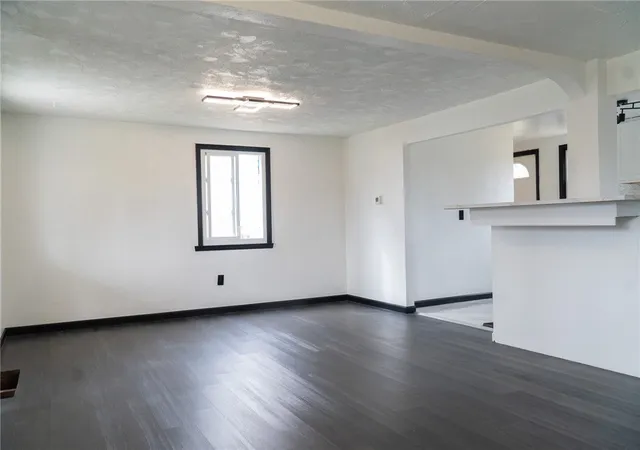 Photo 4 of Single family home for sale at 922 8th, Verona, PA 15147 | MLS# 1746617 | Listing updated on 2026-08-20