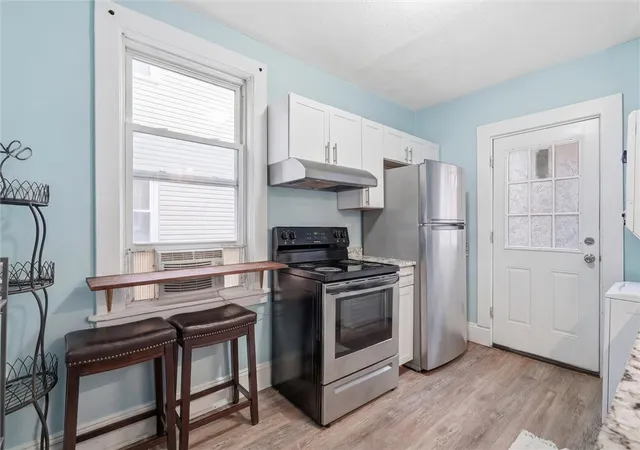 Listing Photo 4 - Condo for sale in building located at 629 Gettysburg St, Pittsburgh, PA 15206