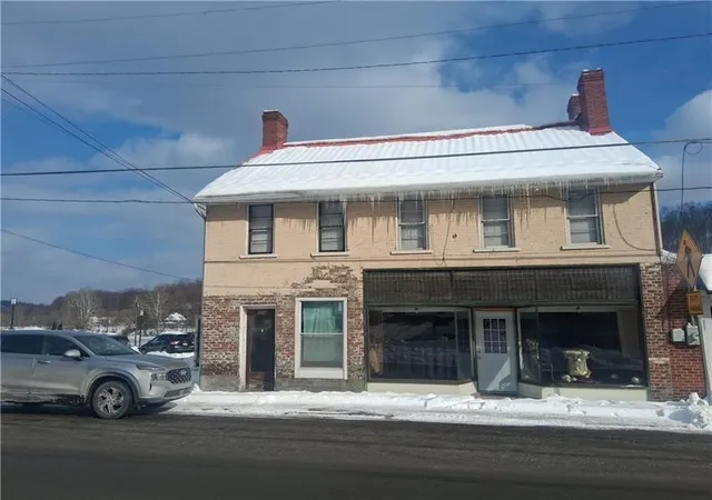 Photo 3 of House for sale at 508 Front St, Fredericktown, PA 15333 | MLS# 1747708 | Listing updated on 2026-08-13