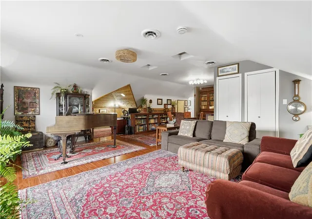 Photo 3 of Condo for sale at 825 Morewood Ave #PH2, Shadyside, PA 15213 | MLS# 1747512 | Listing updated on 2026-08-21