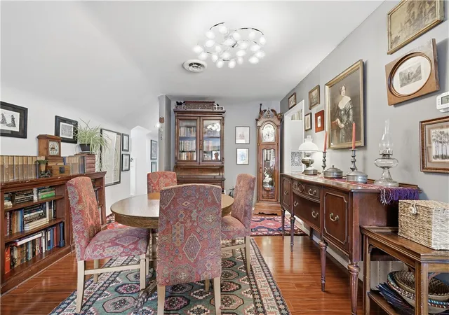 Listing Photo 5 - Condo for sale in building located at 825 Morewood Ave, Oakland, PA 15213 - Unit #PH2