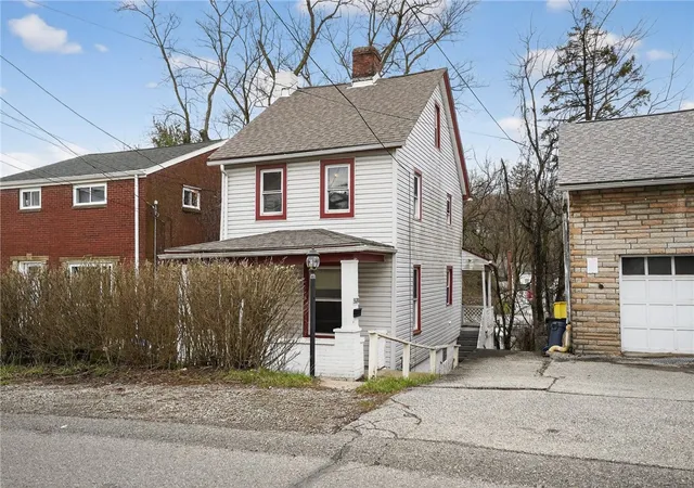 Photo 2 of Single family home for sale at 5530 Keefe St, Pittsburgh, PA 15207 | MLS# 1747135 | Listing updated on 2026-08-26