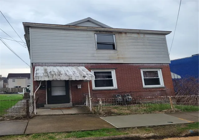 Photo 1 of Multi family home for sale at 811 10th Street, Stowe Twp, PA 15136 | MLS# 1747990 | Listing updated on 2026-08-25