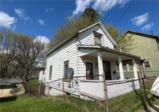 Photo 1 of Single family home for sale at 439 Malleable St, Sharon, PA 16146 | MLS# 1748201 | Listing updated on 2026-10-06