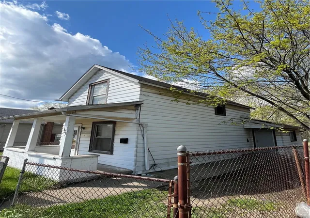 Photo 2 of Single family home for sale at 439 Malleable St, Sharon, PA 16146 | MLS# 1748201 | Listing updated on 2026-10-06