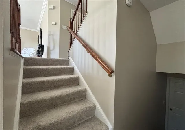 Photo 4 of Townhouse for sale at 2006 Overlook Ct, Canonsburg, PA 15317 | MLS# 1748799 | Listing updated on 2026-08-18