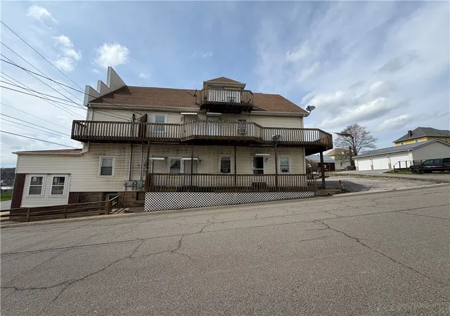 Photo 2 of Multi family home for sale at 1000 Grant Ave, East Butler, PA 16029 | MLS# 1748743 | Listing updated on 2026-08-29