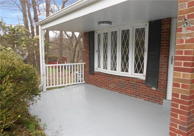 Photo 2 of Single family home for sale at 3828 Arizona Dr, Hampton, PA 15101 | MLS# 1749043 | Listing updated on 2026-08-21