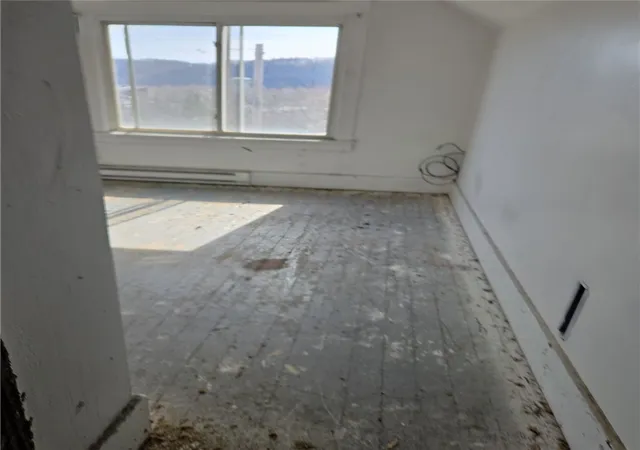 Photo 3 of Single family home for sale at 339 Beaver Ave, Midland Boro, PA 15059 | MLS# 1748882 | Listing updated on 2026-08-25
