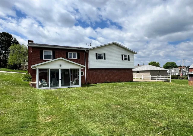 Photo 2 of Single family home for sale at 200 Hill St, Blairsville, PA 15717 | MLS# 1749795 | Listing updated on 2026-10-05