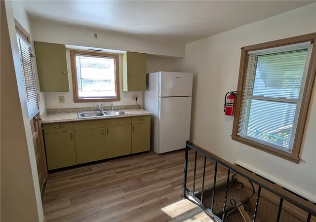 Photo 3 of Single family home for sale at 520 W Pike St, Meadowlands, PA 15347 | MLS# 1749897 | Listing updated on 2026-08-10