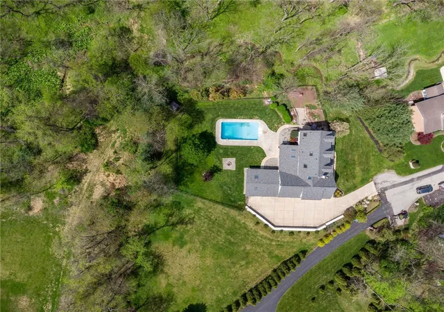 Photo 3 of Single family home for sale at 1140 S Whitmore Rd, Irwin, PA 15642 | MLS# 1750413 | Listing updated on 2026-08-28