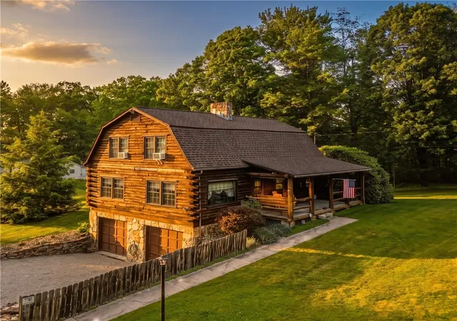Photo 1 of Single family home for sale at 123 Crestview Rd, Acme, PA 15610 | MLS# 1750597 | Listing updated on 2026-08-17