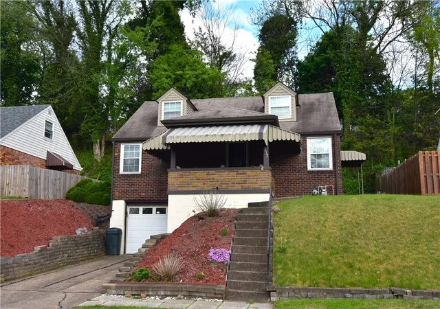 Photo 3 of Sale Pending at 4237 School St, Homestead, PA 15120 | MLS# 1750947 | Listing updated on 2026-08-30