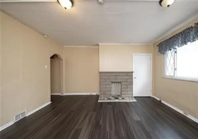 Photo 2 of Single family home for sale at 1922 Harcum Way, Pittsburgh, PA 15203 | MLS# 1751111 | Listing updated on 2026-10-03