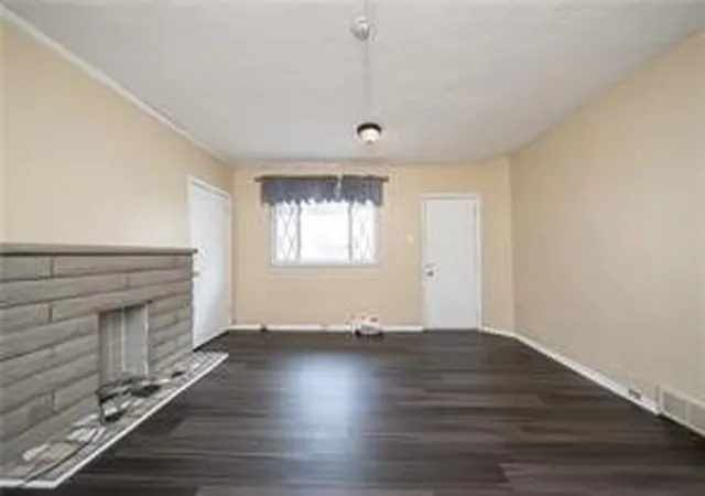Photo 3 of Single family home for sale at 1922 Harcum Way, Pittsburgh, PA 15203 | MLS# 1751111 | Listing updated on 2026-10-03