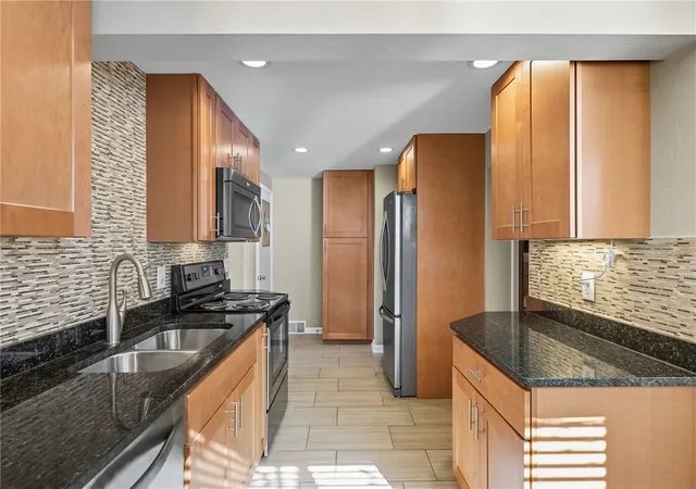 Photo 4 of Single family home for sale at 149 Anita Ave, Pittsburgh, PA 15217 | MLS# 1751172 | Listing updated on 2026-08-24