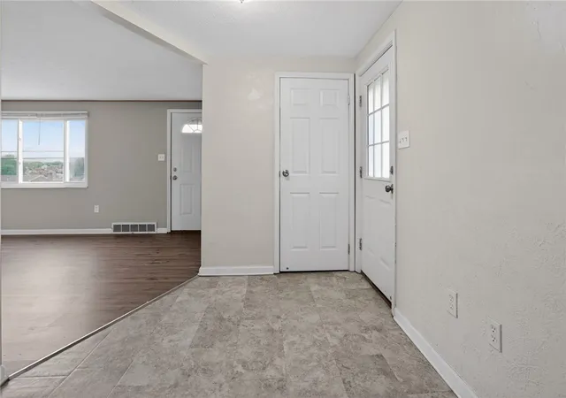 Photo 3 of Single family home for sale at 3220 Overlook Dr, Liberty Boro, PA 15133 | MLS# 1750541 | Listing updated on 2026-08-26