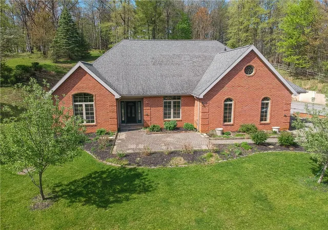 Photo 2 of Sale Pending at 113 Whistle Pig Ln, Mars, PA 16046 | MLS# 1751463 | Listing updated on 2026-10-04