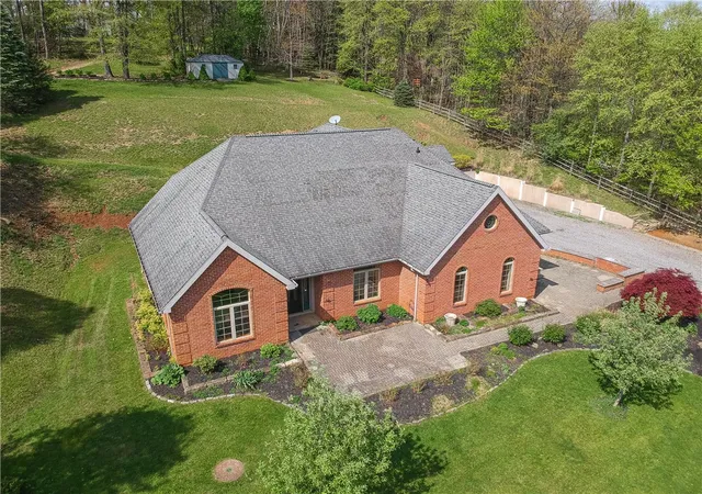 Photo 3 of Sale Pending at 113 Whistle Pig Ln, Mars, PA 16046 | MLS# 1751463 | Listing updated on 2026-10-04
