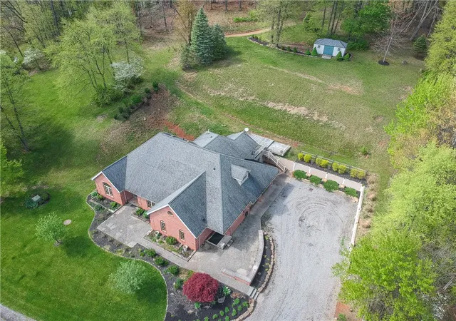 Photo 3 of Sale Pending at 113 Whistle Pig Ln, Mars, PA 16046 | MLS# 1751463 | Listing updated on 2026-10-04