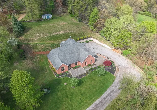 Photo 4 of Sale Pending at 113 Whistle Pig Ln, Mars, PA 16046 | MLS# 1751463 | Listing updated on 2026-10-04