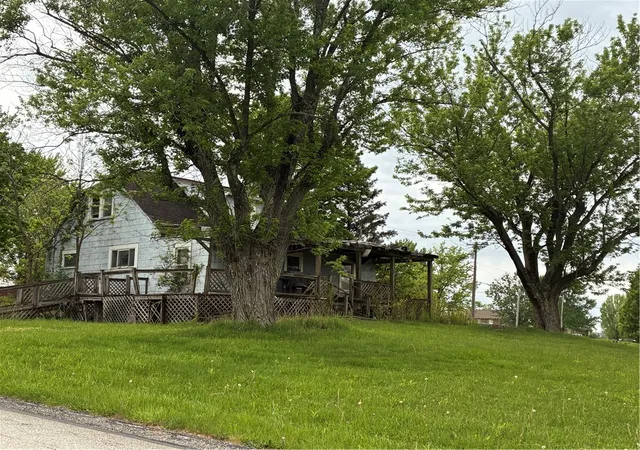 Photo 2 of Single family home for sale at 105 Lentz Rd, Latrobe, PA 15650 | MLS# 1751699 | Listing updated on 2026-08-24