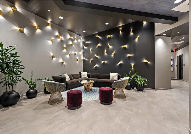 Photo 3 of Sale Pending at 350 Oliver Ave #909, Pittsburgh, PA 15222 | MLS# 1751775 | Listing updated on 2026-08-19