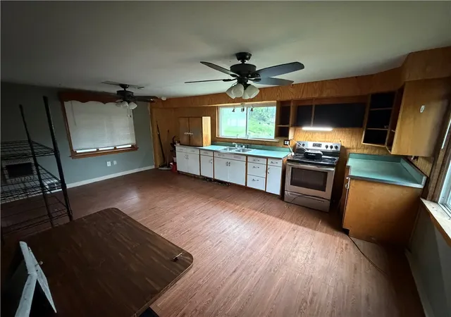 Photo 3 of Single family home for sale at 907 Woodlawn Ave, W Brownsville, PA 15417 | MLS# 1751458 | Listing updated on 2026-08-24